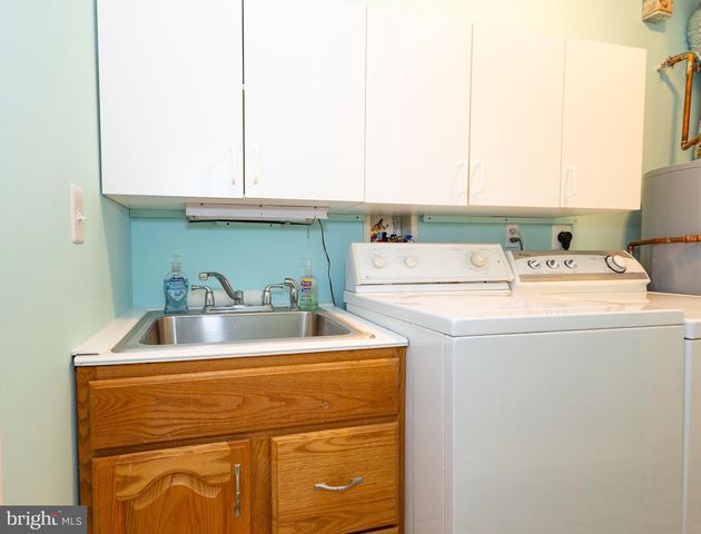 39 MISSION WAY, Barnegat, NJ 08005