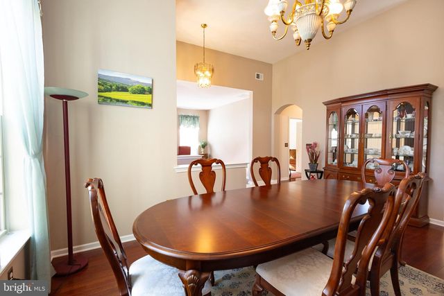 39 MISSION WAY, Barnegat, NJ 08005