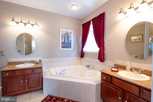 39 MISSION WAY, Barnegat, NJ 08005