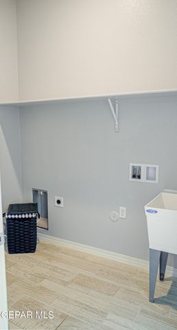 3853 Surmise Street, El Paso, TX 79938