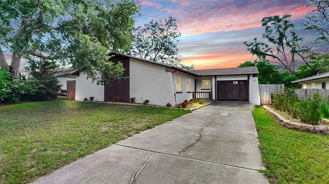 10713 N OJUS DRIVE, Tampa, FL 33617