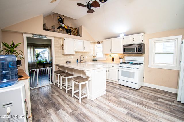 61 River Drive, Toms River, NJ 08753