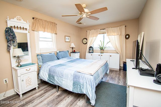 61 River Drive, Toms River, NJ 08753