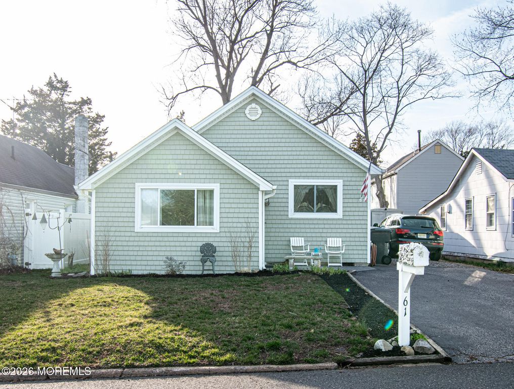 61 River Drive, Toms River, NJ 08753