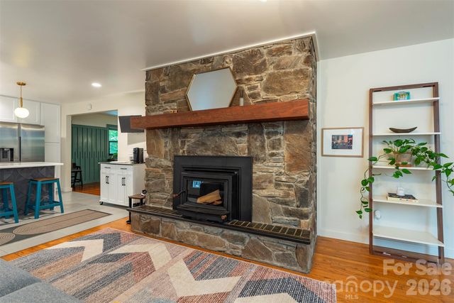 53 Vanderbilt Terrace, Asheville, NC 28806