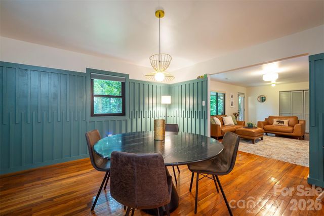53 Vanderbilt Terrace, Asheville, NC 28806