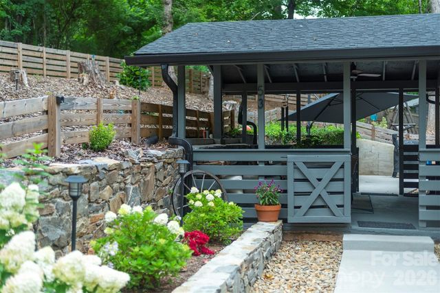 53 Vanderbilt Terrace, Asheville, NC 28806