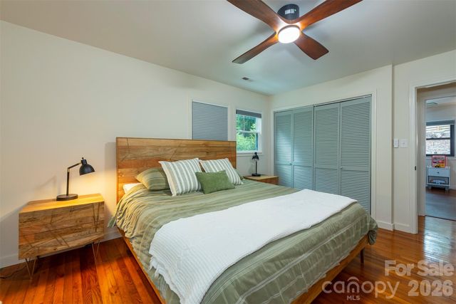 53 Vanderbilt Terrace, Asheville, NC 28806