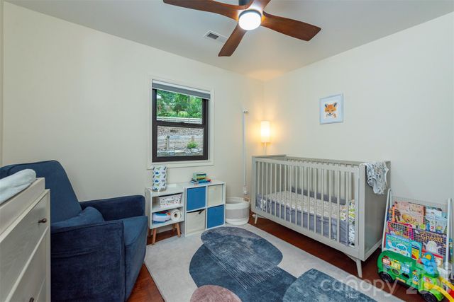 53 Vanderbilt Terrace, Asheville, NC 28806