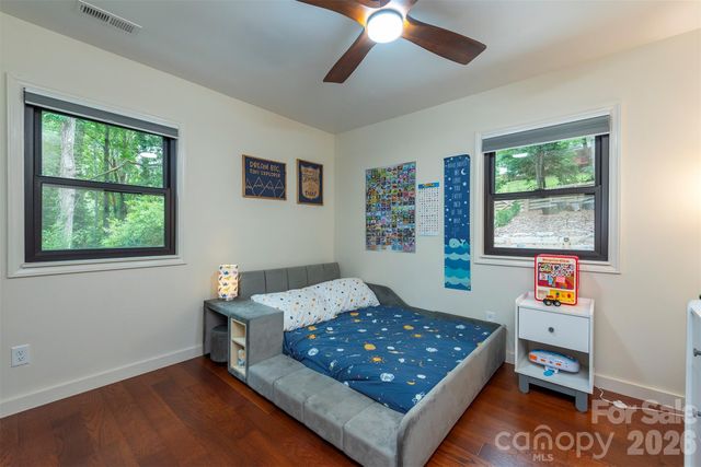 53 Vanderbilt Terrace, Asheville, NC 28806