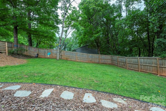 53 Vanderbilt Terrace, Asheville, NC 28806