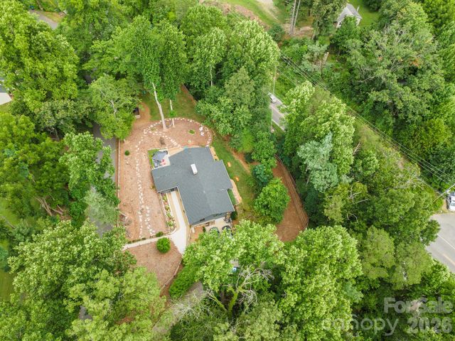 53 Vanderbilt Terrace, Asheville, NC 28806