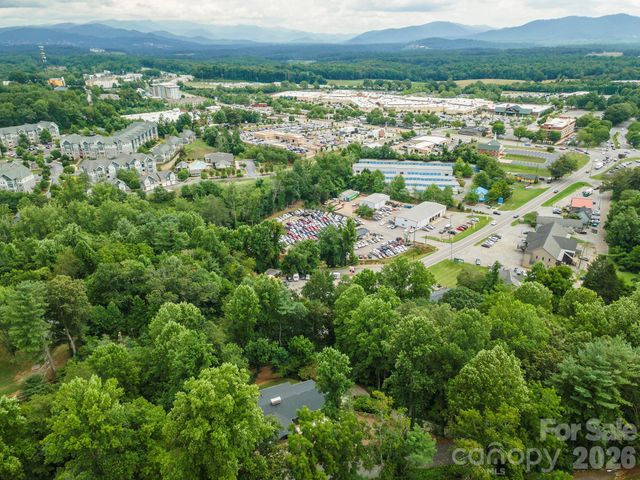 53 Vanderbilt Terrace, Asheville, NC 28806