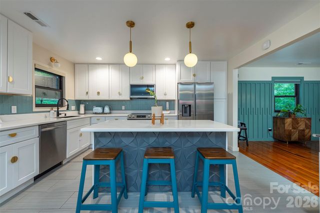53 Vanderbilt Terrace, Asheville, NC 28806