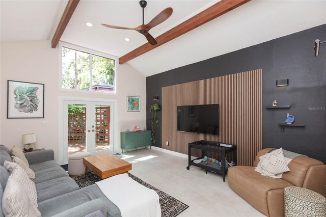 3114 W HAWTHORNE ROAD, Tampa, FL 33611