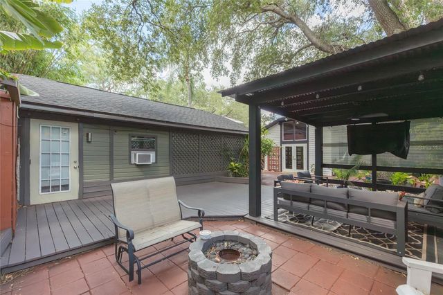 3114 W HAWTHORNE ROAD, Tampa, FL 33611