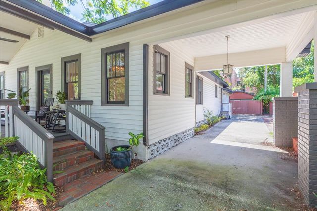 3114 W HAWTHORNE ROAD, Tampa, FL 33611
