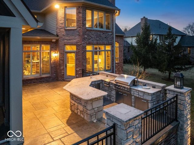 10967 Preservation Point, Fishers, IN 46037