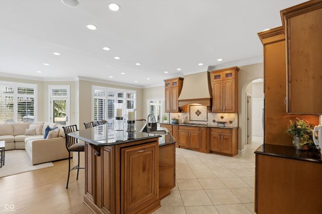 10967 Preservation Point, Fishers, IN 46037