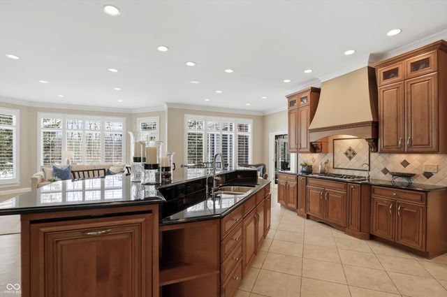 10967 Preservation Point, Fishers, IN 46037