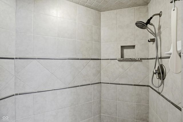 10967 Preservation Point, Fishers, IN 46037