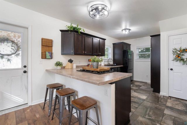 808 E 7th St, Superior, WI 54880