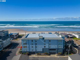 300 N PACIFIC St 37, Rockaway Beach, OR 97136