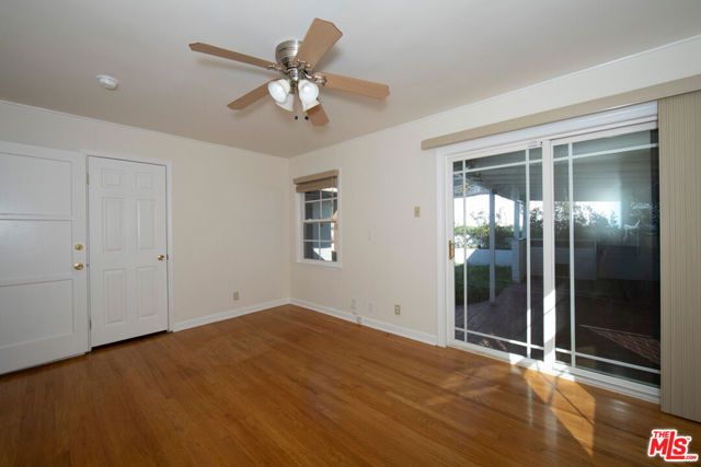 5260 Parkglen Avenue, Los Angeles, CA 90043