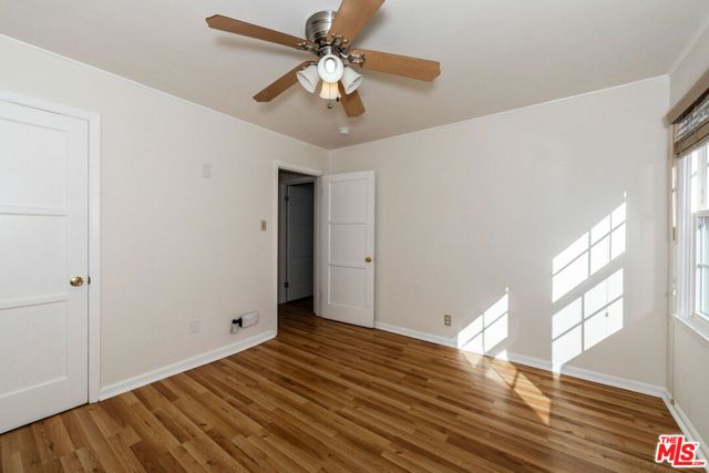 5260 Parkglen Avenue, Los Angeles, CA 90043