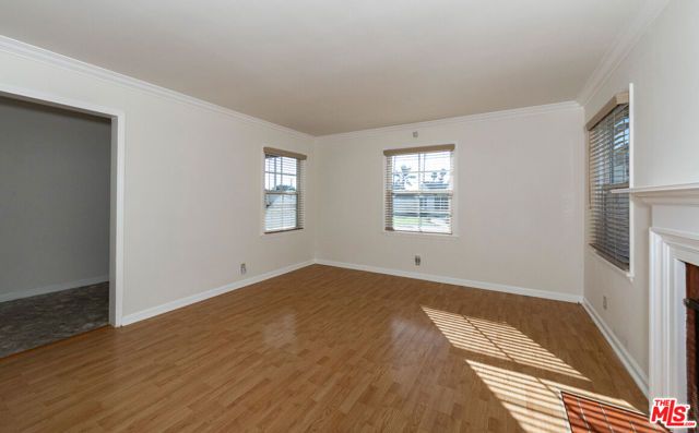 5260 Parkglen Avenue, Los Angeles, CA 90043