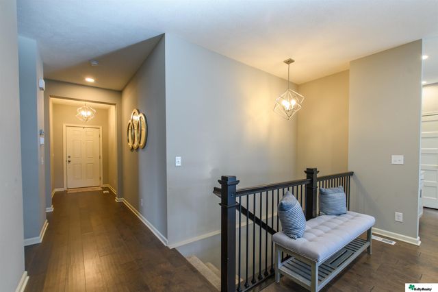 7912 S 185 Street, Omaha, NE 68136