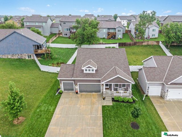 7912 S 185 Street, Omaha, NE 68136