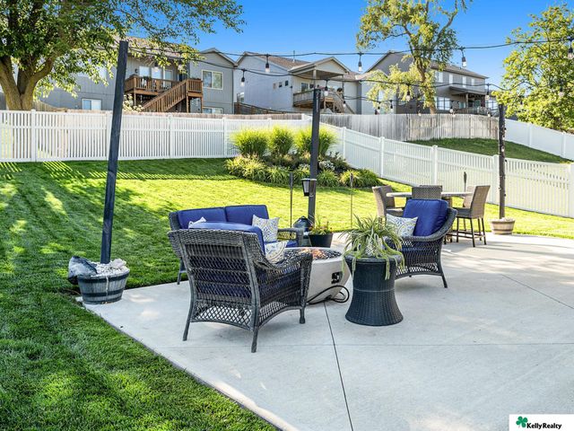 7912 S 185 Street, Omaha, NE 68136