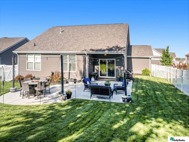 7912 S 185 Street, Omaha, NE 68136