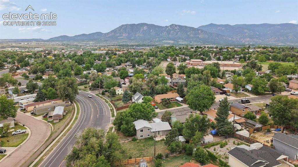 2297 Whitewood Drive, Colorado Springs, CO 80910 — photo 3