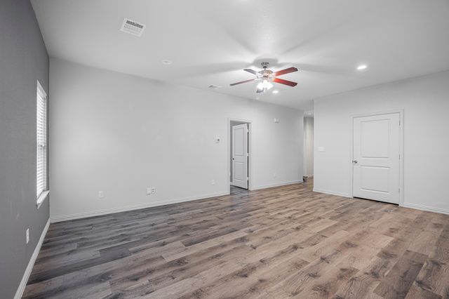 2801 17th Street, Fort Worth, TX 76106