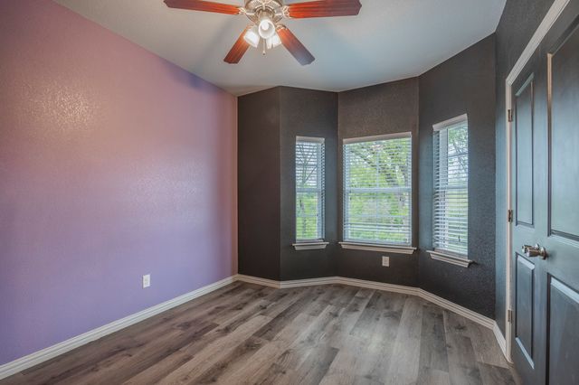 2801 17th Street, Fort Worth, TX 76106