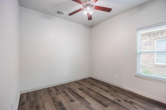 2801 17th Street, Fort Worth, TX 76106