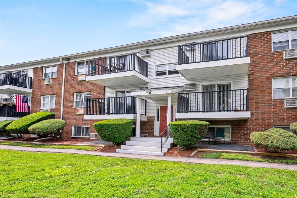 1548 Route 9 7C, Wappingers Falls, NY 12590
