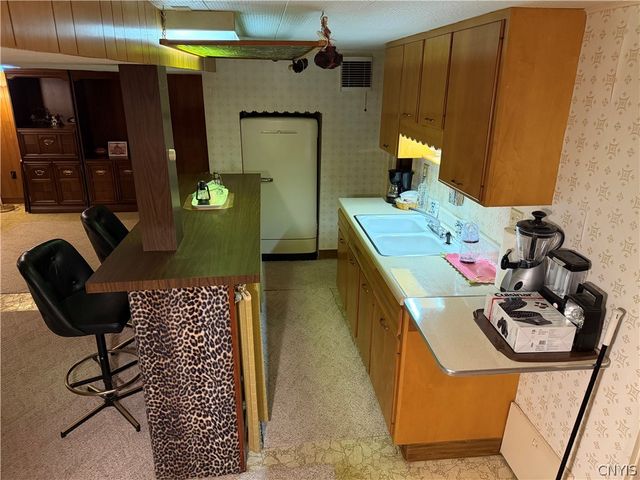 117 Fay Park Drive, Clay, NY 13212