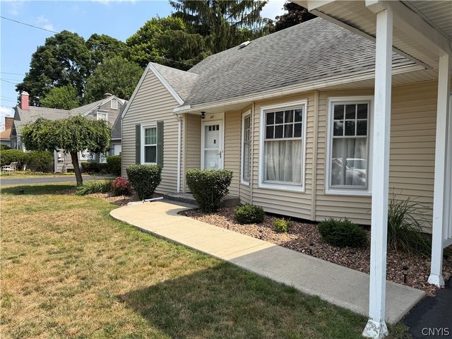 117 Fay Park Drive, Clay, NY 13212