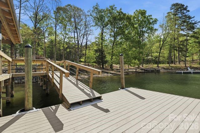 18419 Cove Landing Road, Charlotte, NC 28278