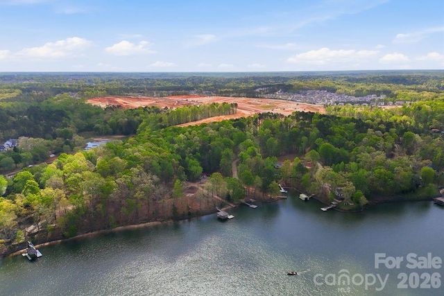 18419 Cove Landing Road, Charlotte, NC 28278