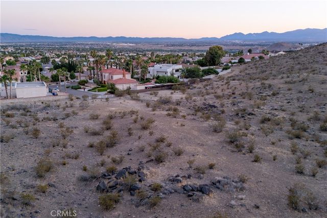 0 Menahka, Apple Valley, CA 92307