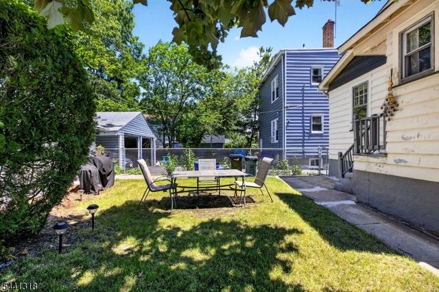 29 Orchard Rd, Maplewood Twp., NJ 07040