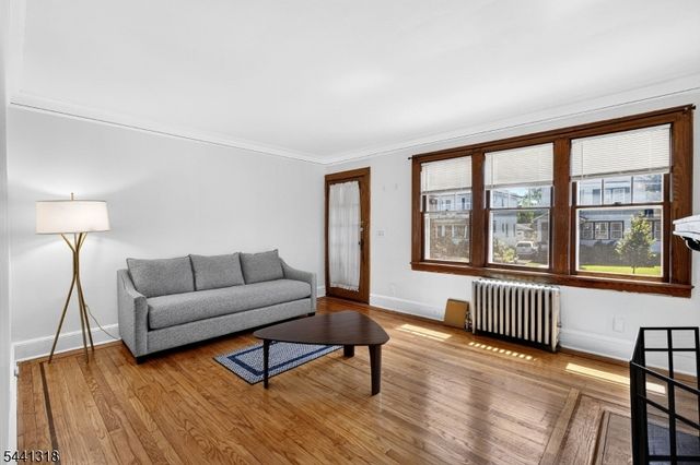 29 Orchard Rd, Maplewood Twp., NJ 07040