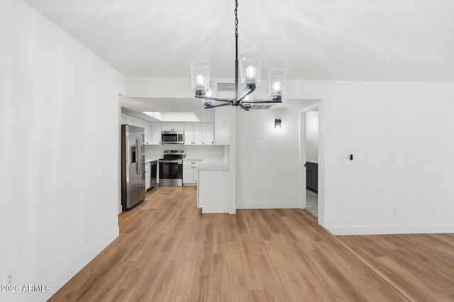 1924 E DUKE Drive, Tempe, AZ 85283