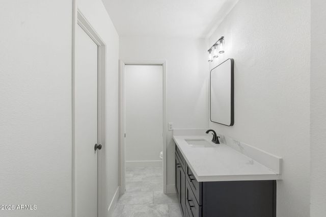 1924 E DUKE Drive, Tempe, AZ 85283