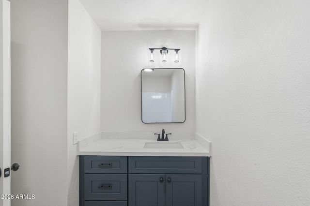 1924 E DUKE Drive, Tempe, AZ 85283