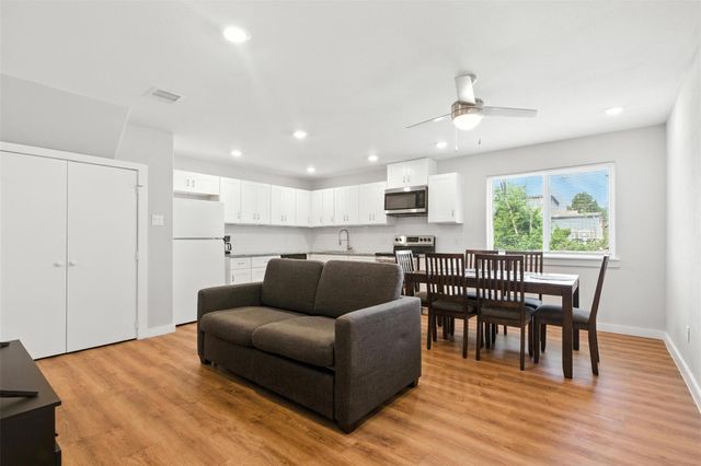 4112 Majestic Street AB, Houston, TX 77026